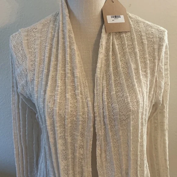 ❌SOLD❌NWT Shawl Style Cardigan - Open Weave Lace Like Material Sz M - Picture 1 of 16